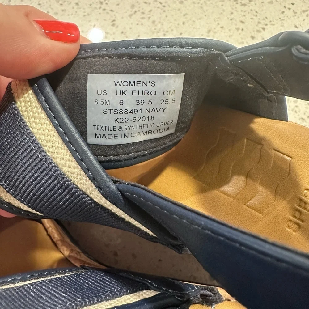 Sperry Navy and Cream Striped Sandals